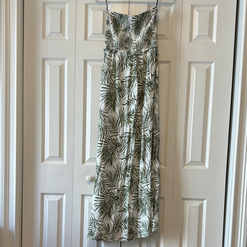 Forever 21 Green and White Strapless Maxi Dress